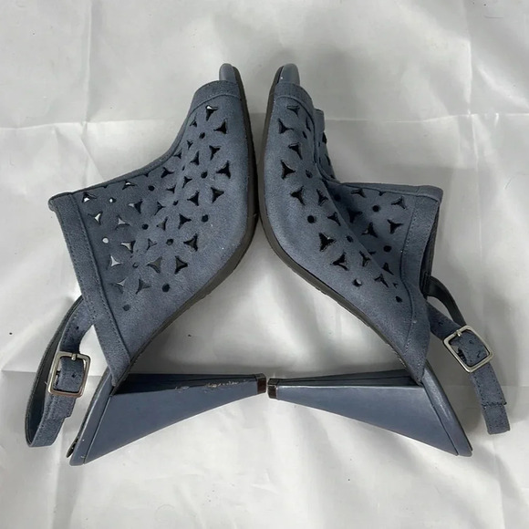 FIONI Corleone Blue Faux Suede Open Toe Slingback Heel Perforated Size 9.5 - Picture 4 of 11